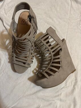 Dollhouse Taupe Strappy Cage Wedge Sandals